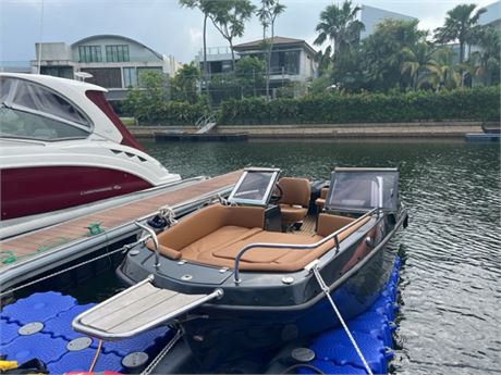 2022 Magonis Wave E-550 Electric Boat for Sale in Singapore