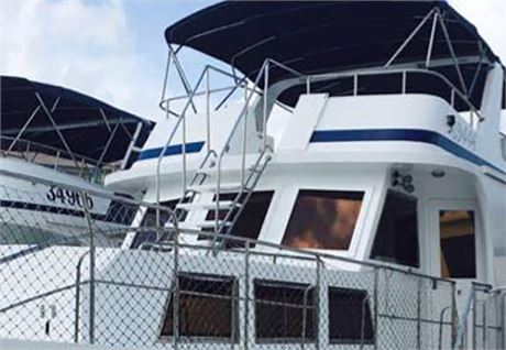 2007 Bondway 55 Houseboat for Sale in Singapore